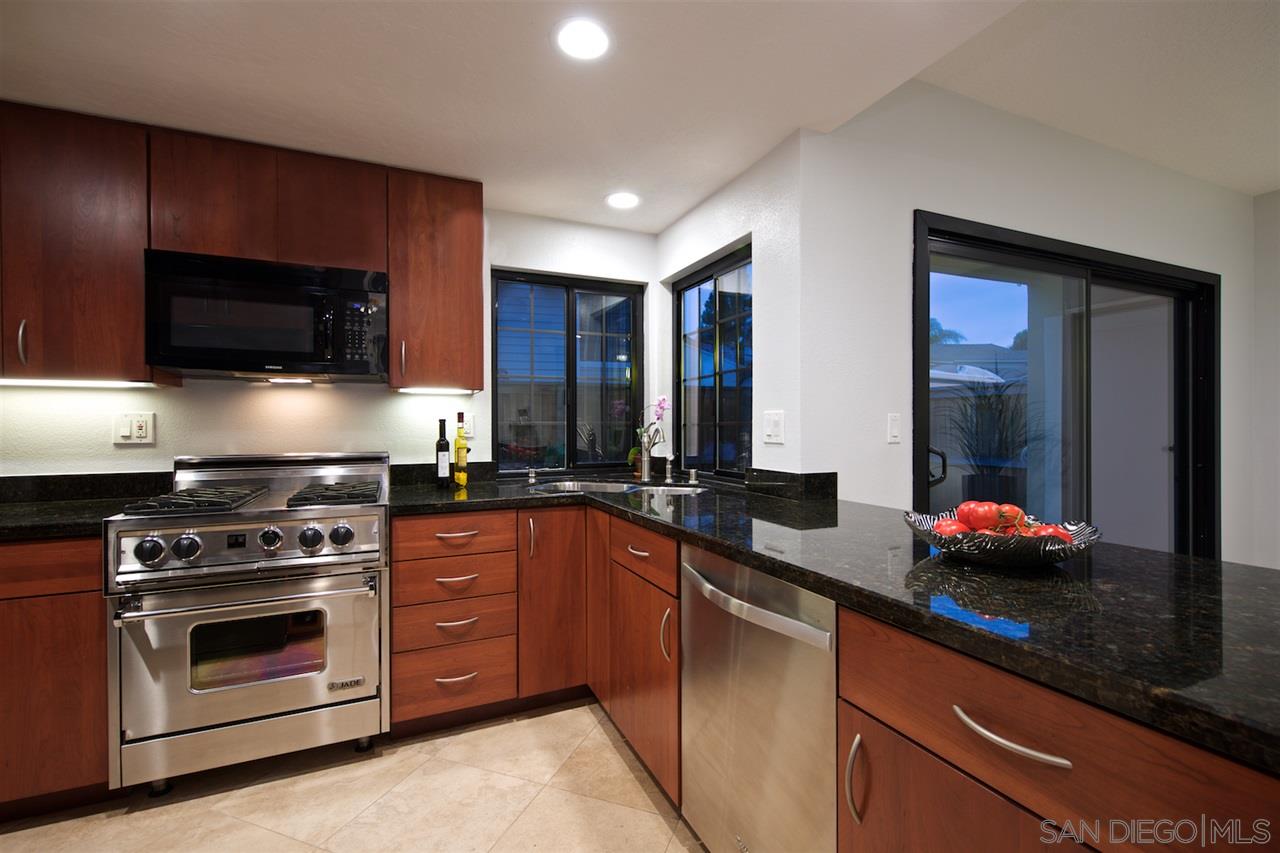3650 Carmel View Road San Diego, CA 92130 - Photo 12 of 25