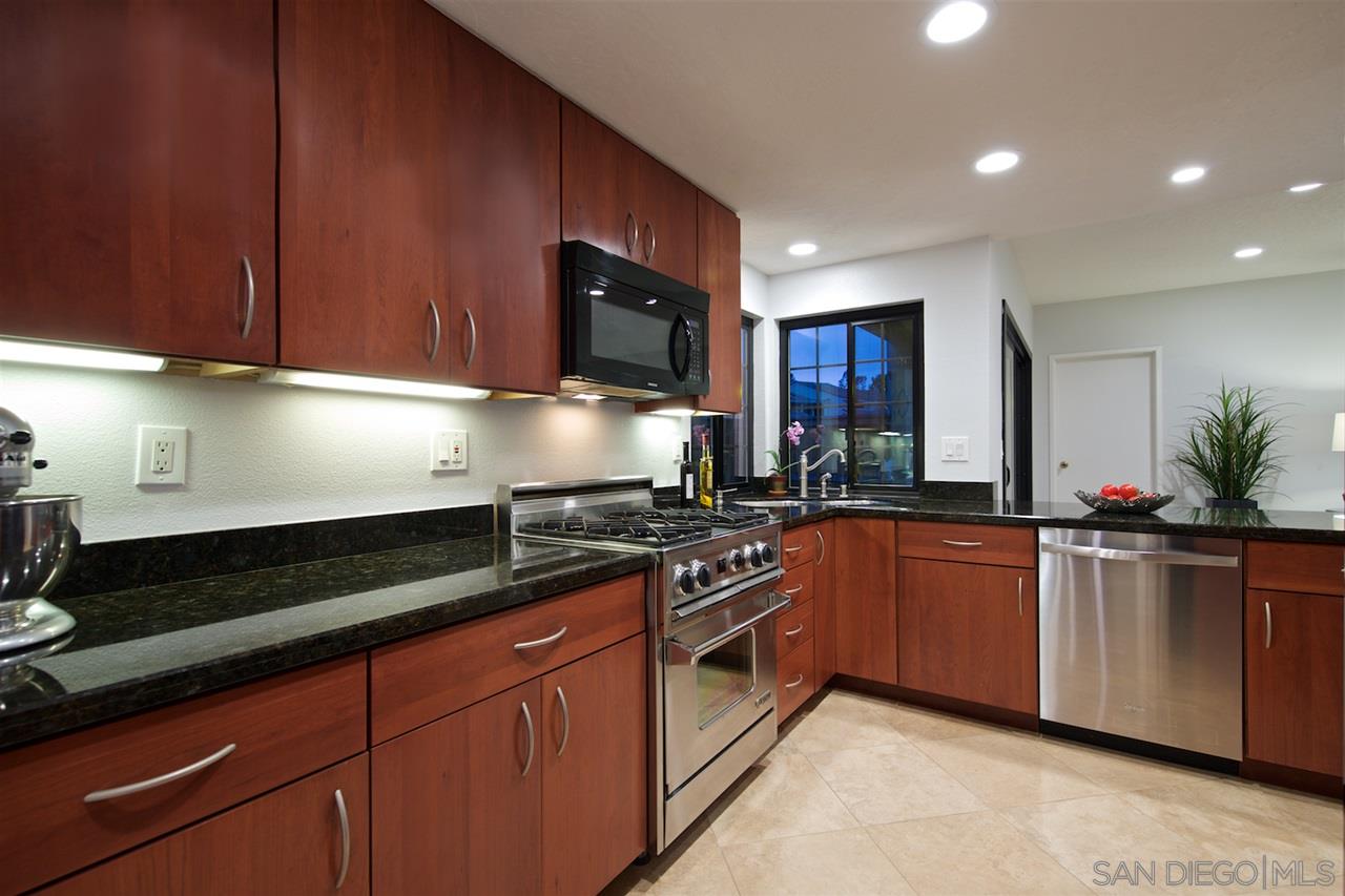 3650 Carmel View Road San Diego, CA 92130 - Photo 13 of 25