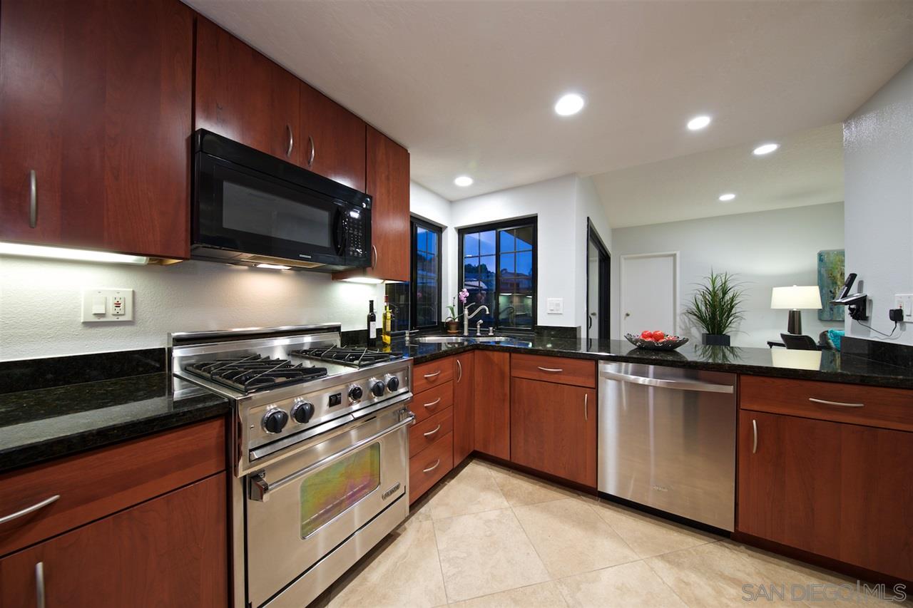 3650 Carmel View Road San Diego, CA 92130 - Photo 15 of 25