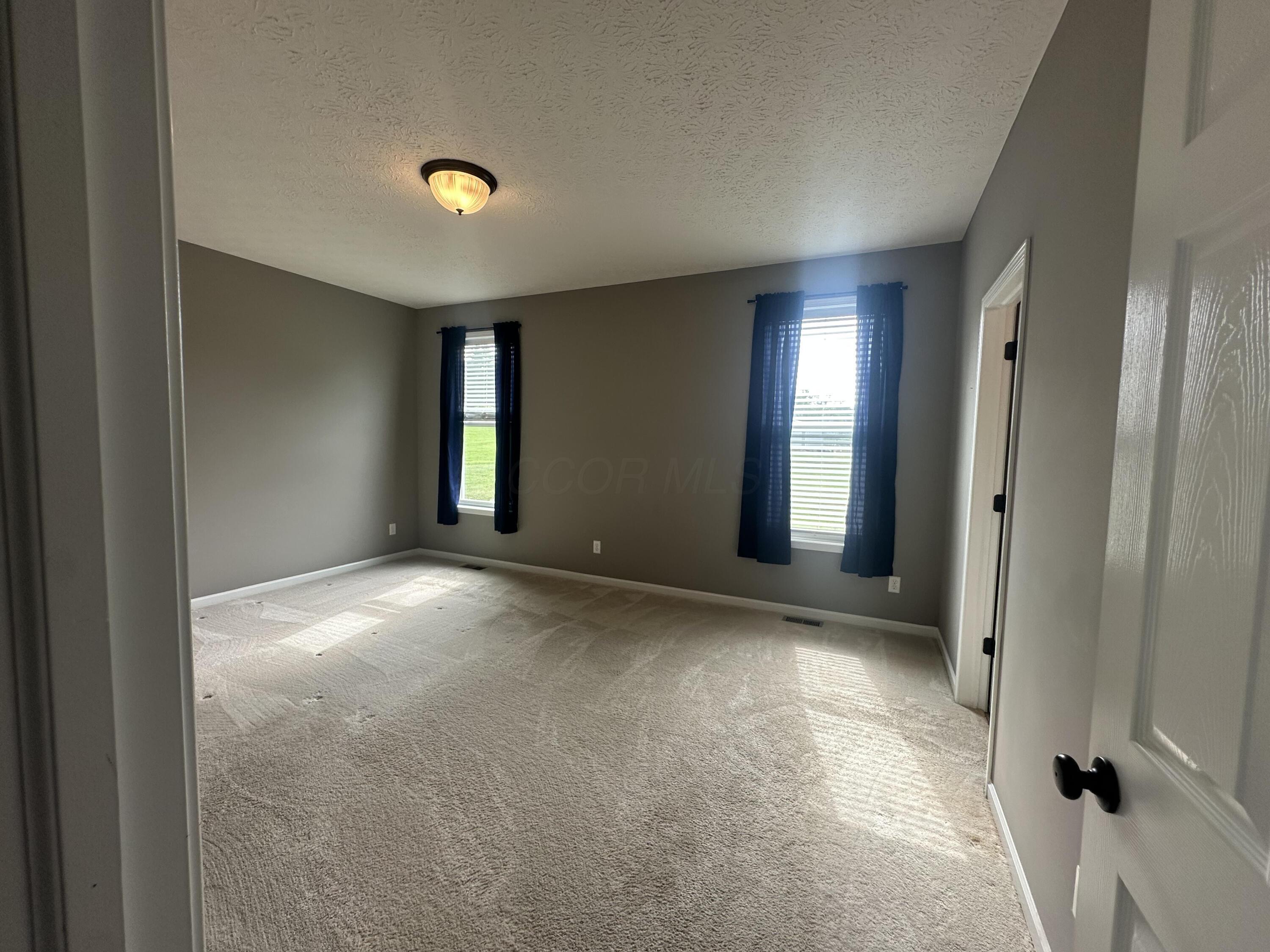 2434 Pickerington Road Carroll, OH 43112 - Photo 34 of 89 014