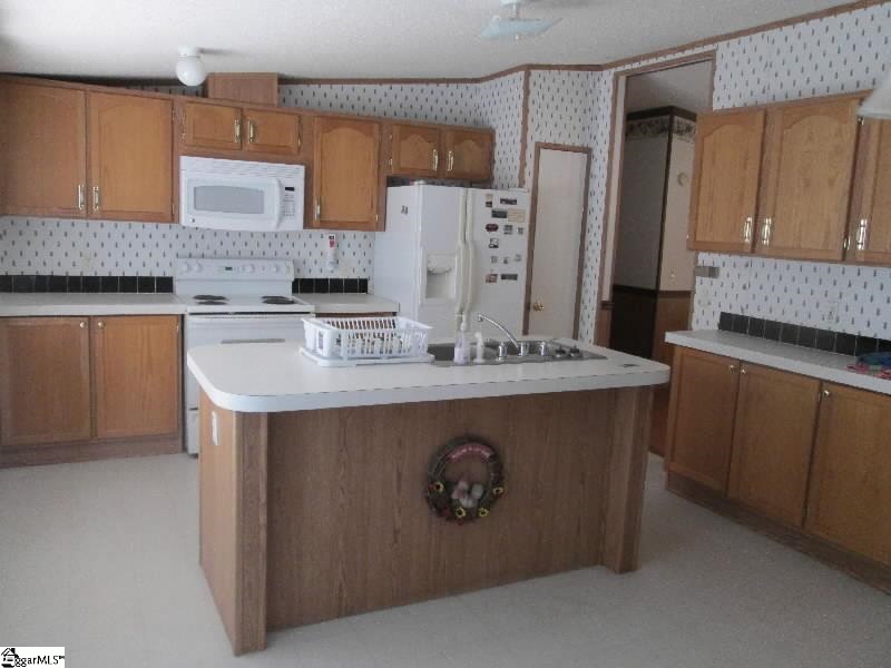 1820 State Rd S-30-82 Laurens, SC 29360 - Photo 4 of 9