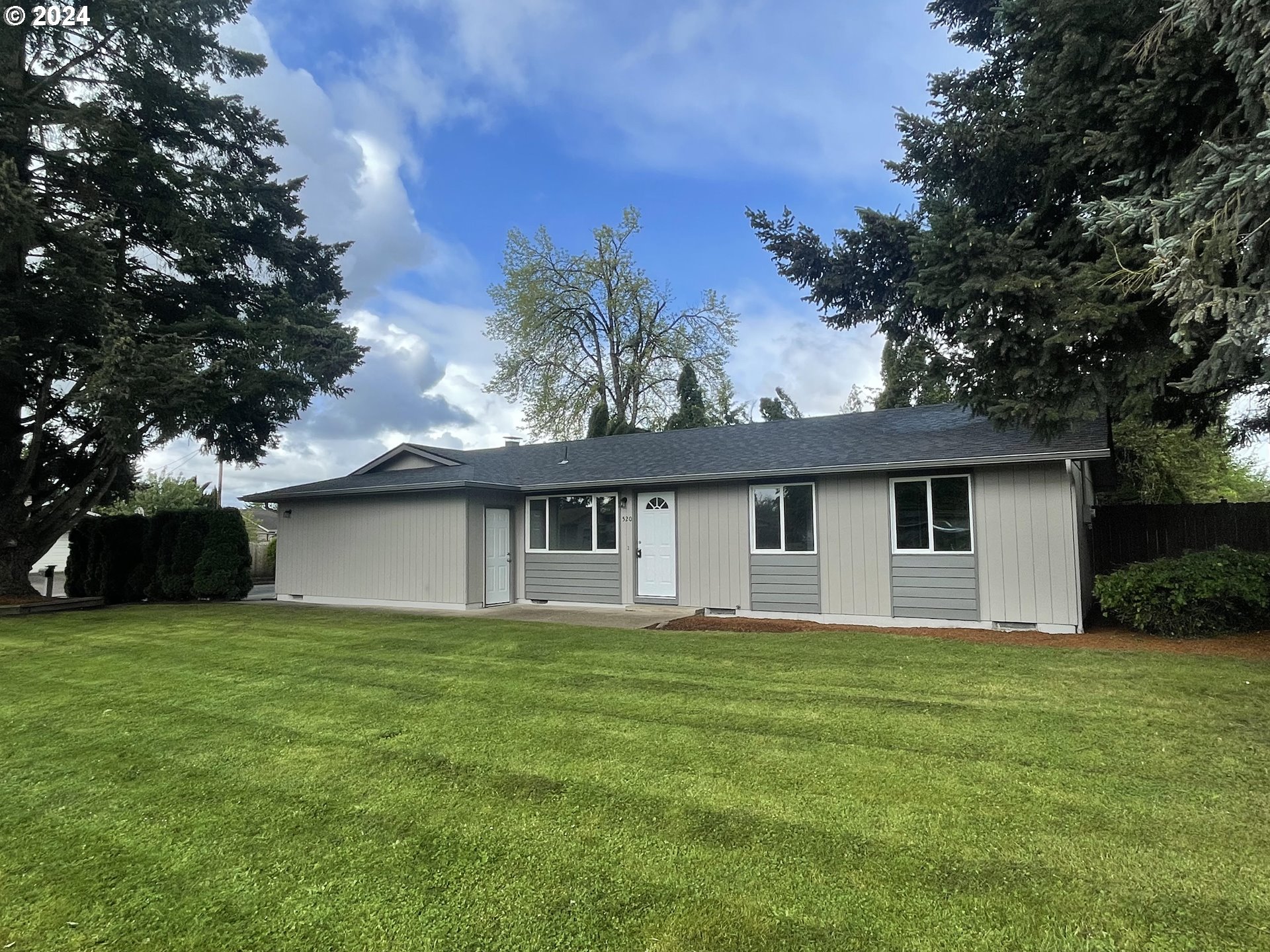 520 Pinedale Avenue Springfield, OR 97477 - Photo 1 of 28 Gallery Image 1