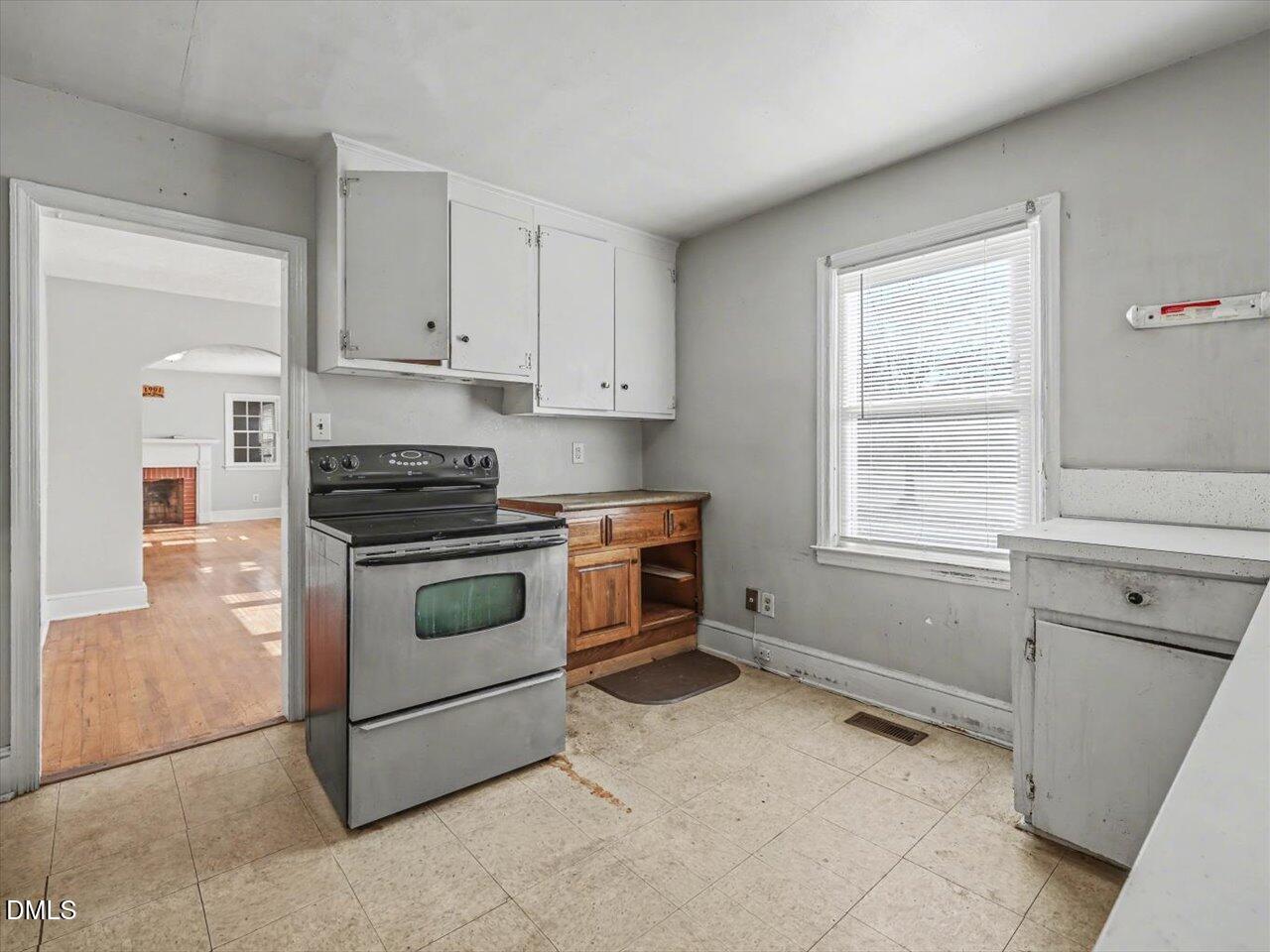 1901 New Bern Avenue Raleigh, NC 27610 - Photo 13 of 41 13-013-1901NewBernAve-20260116