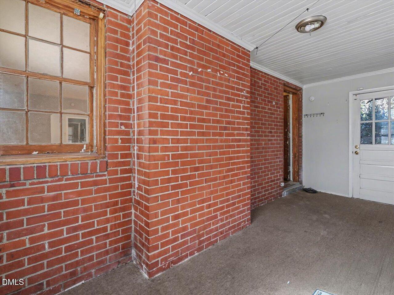 1901 New Bern Avenue Raleigh, NC 27610 - Photo 29 of 41 31-031-1901NewBernAve-20260116