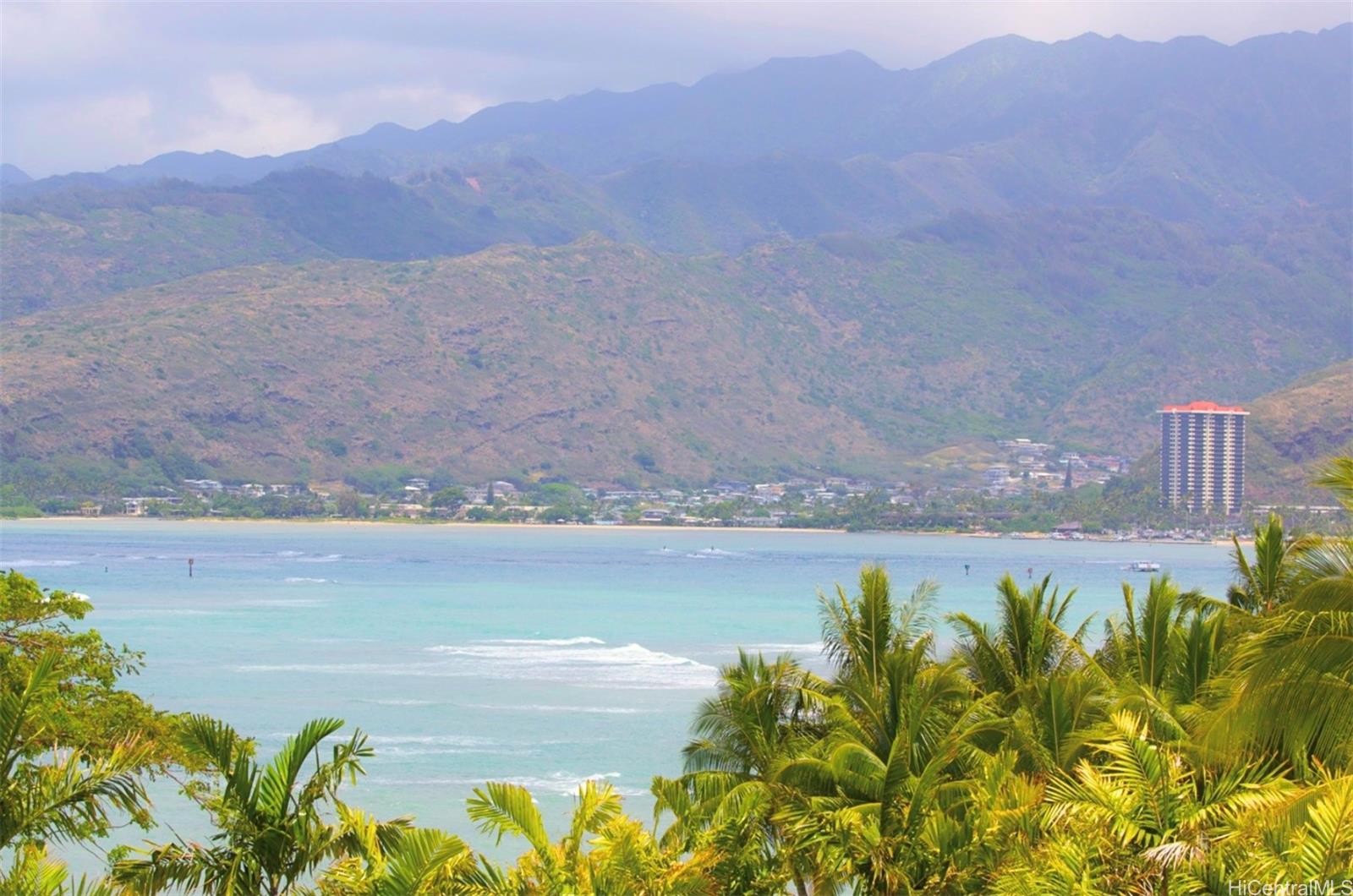532 Portlock Road Honolulu, HI 96825 - Photo 6 of 25 a view of a lake with a mountain in the background