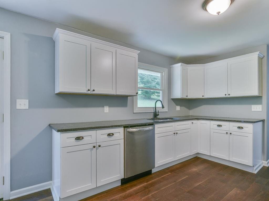 164 Barnett Hollow Road Erwin, TN 37650 - Photo 17 of 36 Photo 17