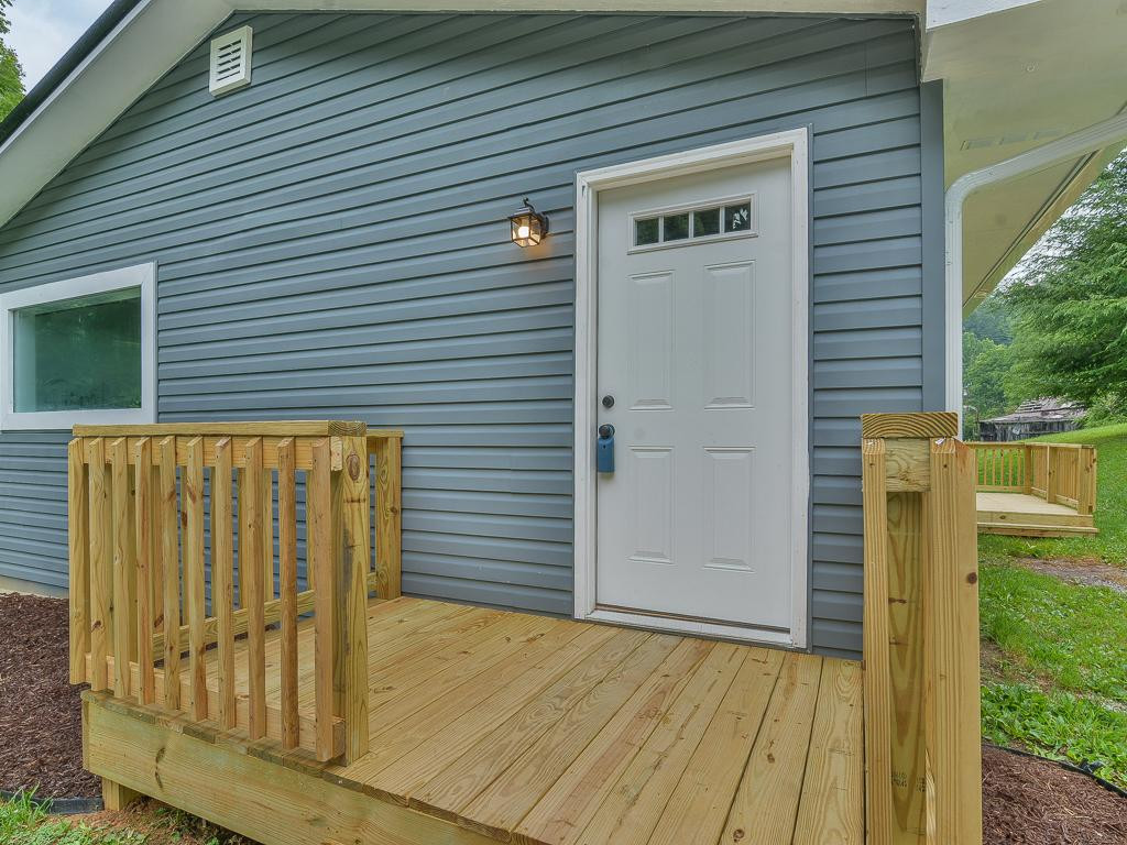 164 Barnett Hollow Road Erwin, TN 37650 - Photo 4 of 36 Photo 4