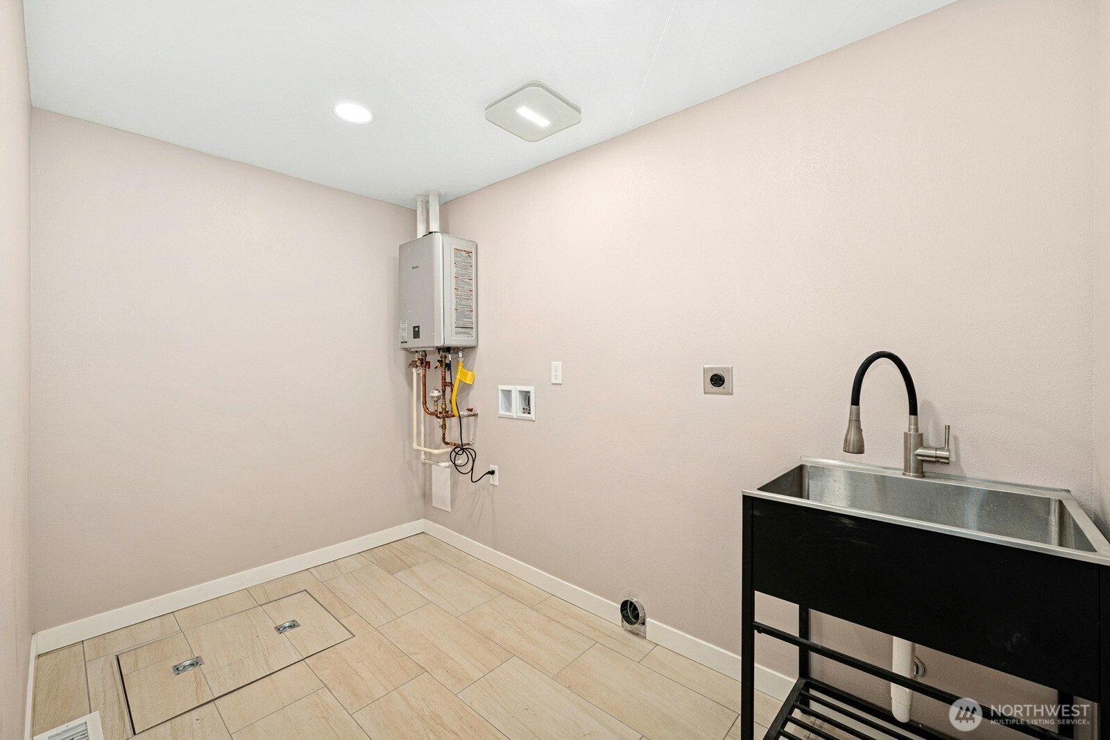 8001 Van Decar Road Southeast Port Orchard, WA 98367 - Photo 23 of 30