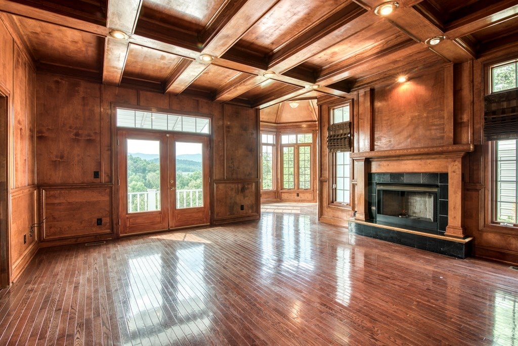 1393 Riverside Road Bluff City, TN 37618 - Photo 17 of 39 Gallery Image 17
