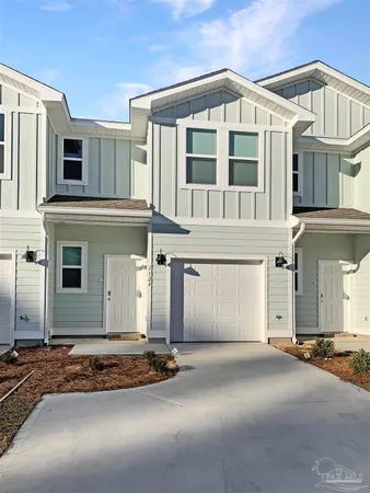$1,750 | 1524 Farragut Way, Pensacola, FL 32534