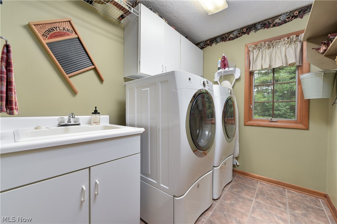 36824 Aurora Road Solon, OH 44139 - Photo 17 of 35 Gallery Image 17