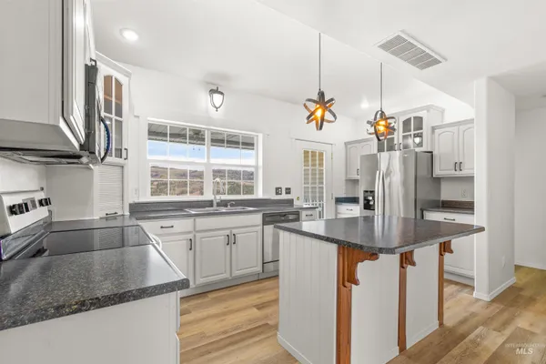 $575,000 | 829 Crest Drive, Kamiah, ID 83536