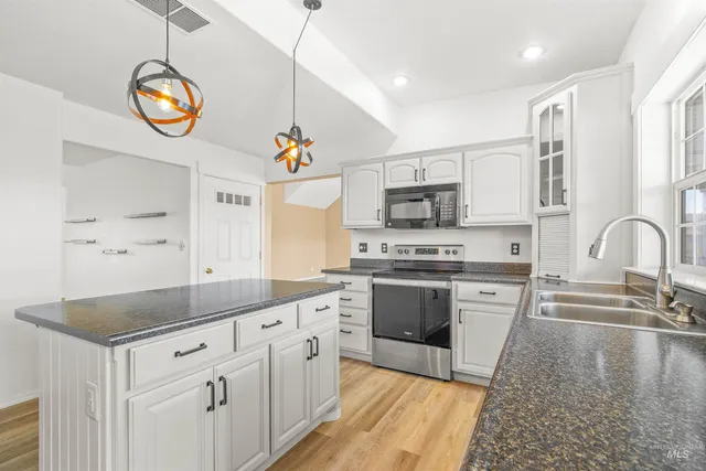 $585,000 | 829 Crest Drive, Kamiah, ID 83536