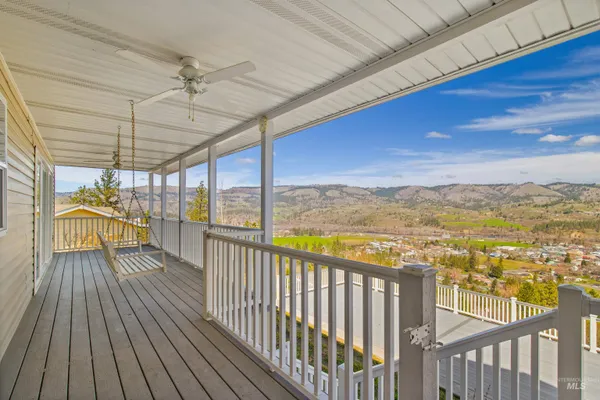 $575,000 | 829 Crest Drive, Kamiah, ID 83536