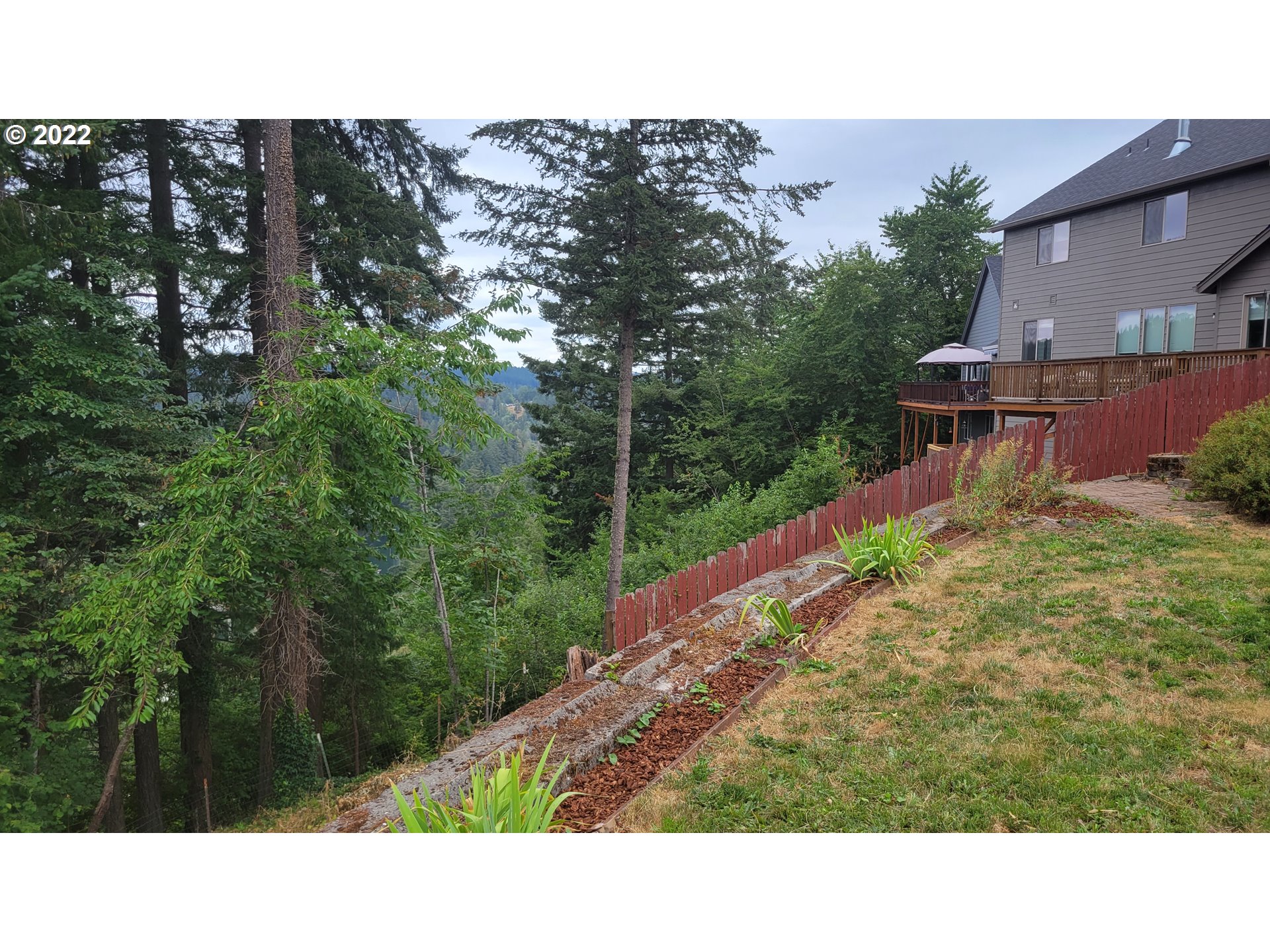 816 Southeast Darrow Road Estacada, OR 97023 - Photo 26 of 29 a view of a backyard