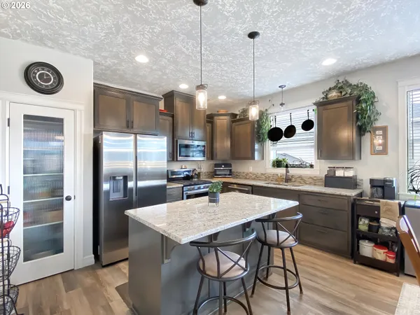 $690,000 | 1786 Ammon Street Northwest, Salem, OR 97304