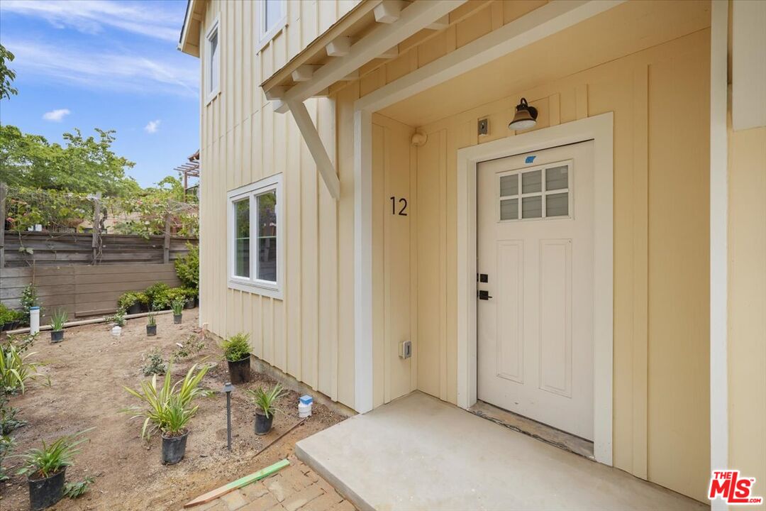 1317 Punta Gorda Street, Unit 12 Santa Barbara, CA 93103 - Photo 3 of 70
