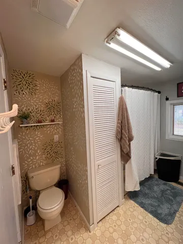 $65,000 | 814 North Poplar Street, Eureka, KS 67045