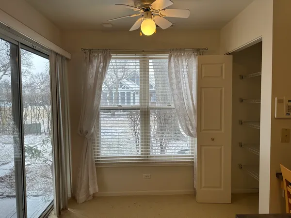 $2,250 | 1310 Cromwell Court, Unit 1310, Vernon Hills, IL 60061