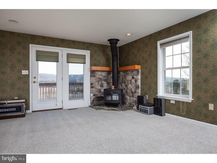 398 Big Spring Road Robesonia, PA 19551 - Photo 4 of 14 Gallery Image 4