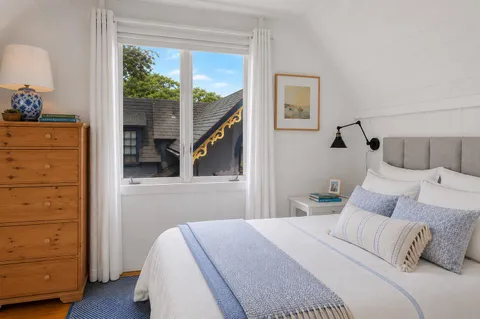 $1,075,000 | 21 Butler Avenue, Oak Bluffs, MA 02557