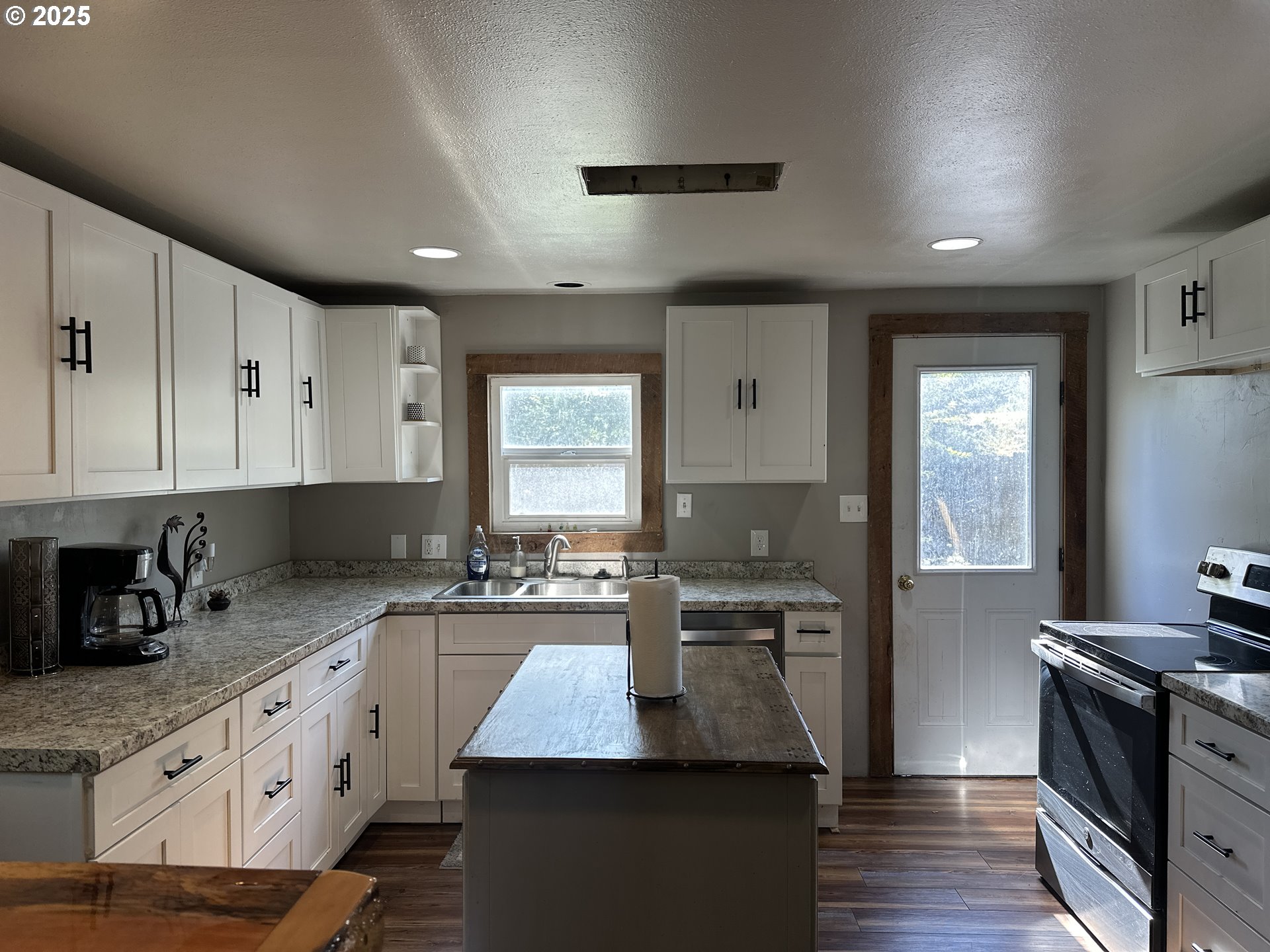 748 East Main Street John Day, OR 97845 - Photo 23 of 46