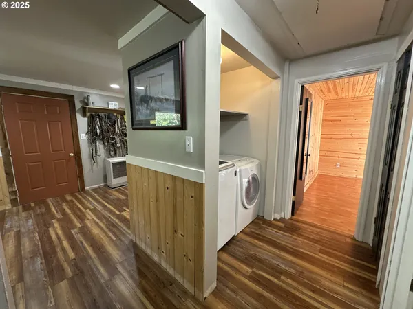 $220,000 | 748 East Main Street, John Day, OR 97845