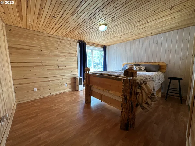 $229,000 | 748 East Main Street, John Day, OR 97845