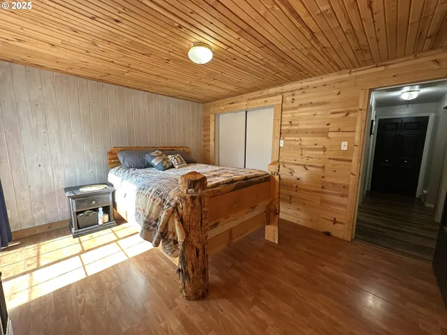 $229,000 | 748 East Main Street, John Day, OR 97845