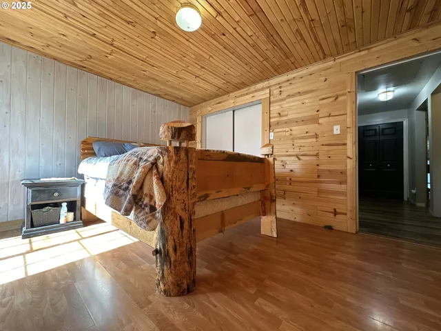 $229,000 | 748 East Main Street, John Day, OR 97845