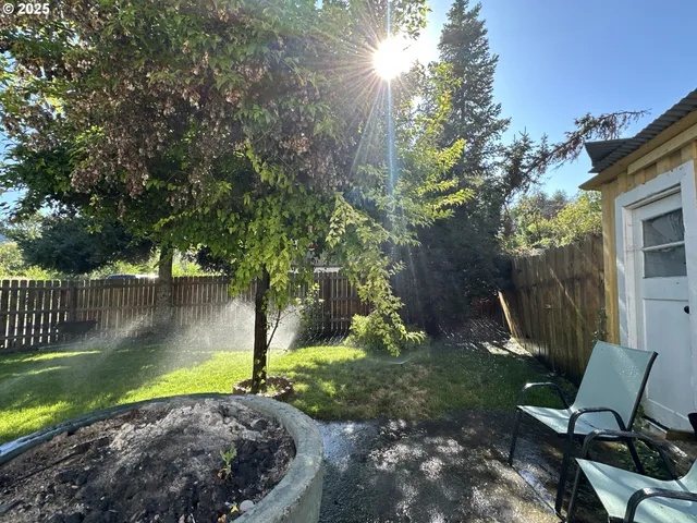 $229,000 | 748 East Main Street, John Day, OR 97845