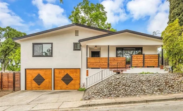 $359,900 | 777 7th Street, Lakeport, CA 95453