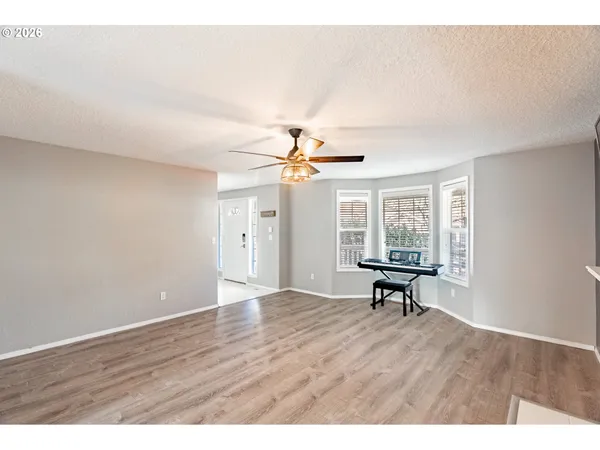 $579,900 | 14574 Southeast Lone Pine Drive, Clackamas, OR 97015