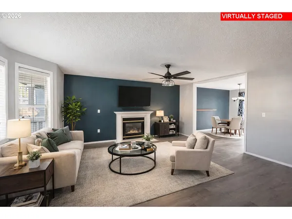 $579,900 | 14574 Southeast Lone Pine Drive, Clackamas, OR 97015