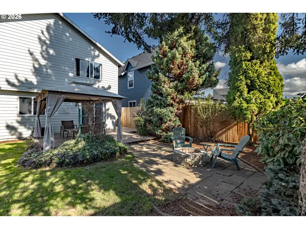 $579,900 | 14574 Southeast Lone Pine Drive, Clackamas, OR 97015