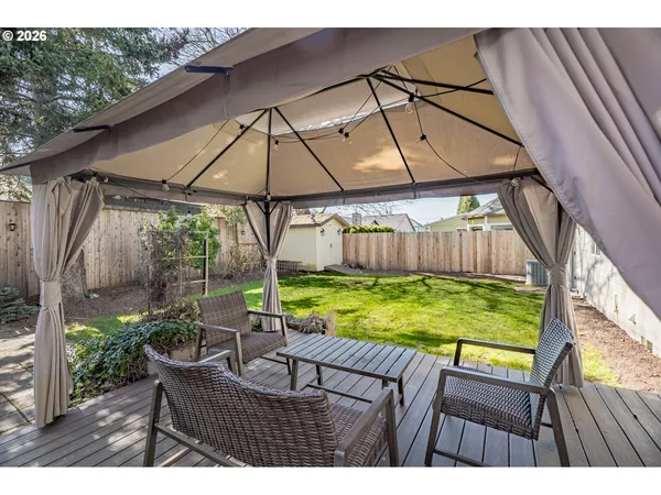 $579,900 | 14574 Southeast Lone Pine Drive, Clackamas, OR 97015
