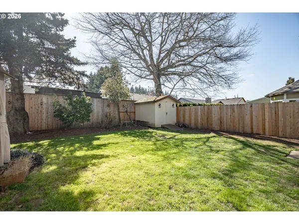 $579,900 | 14574 Southeast Lone Pine Drive, Clackamas, OR 97015