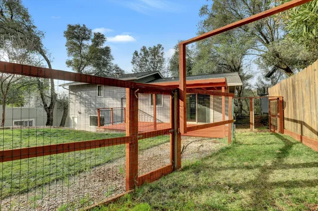 $398,500 | 10885 Torrey Pines Drive, Auburn, CA 95602