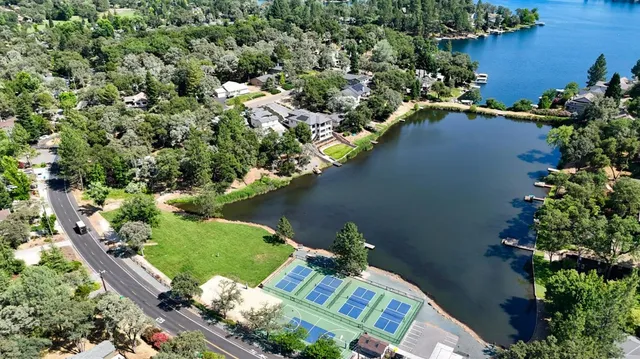 $398,500 | 10885 Torrey Pines Drive, Auburn, CA 95602