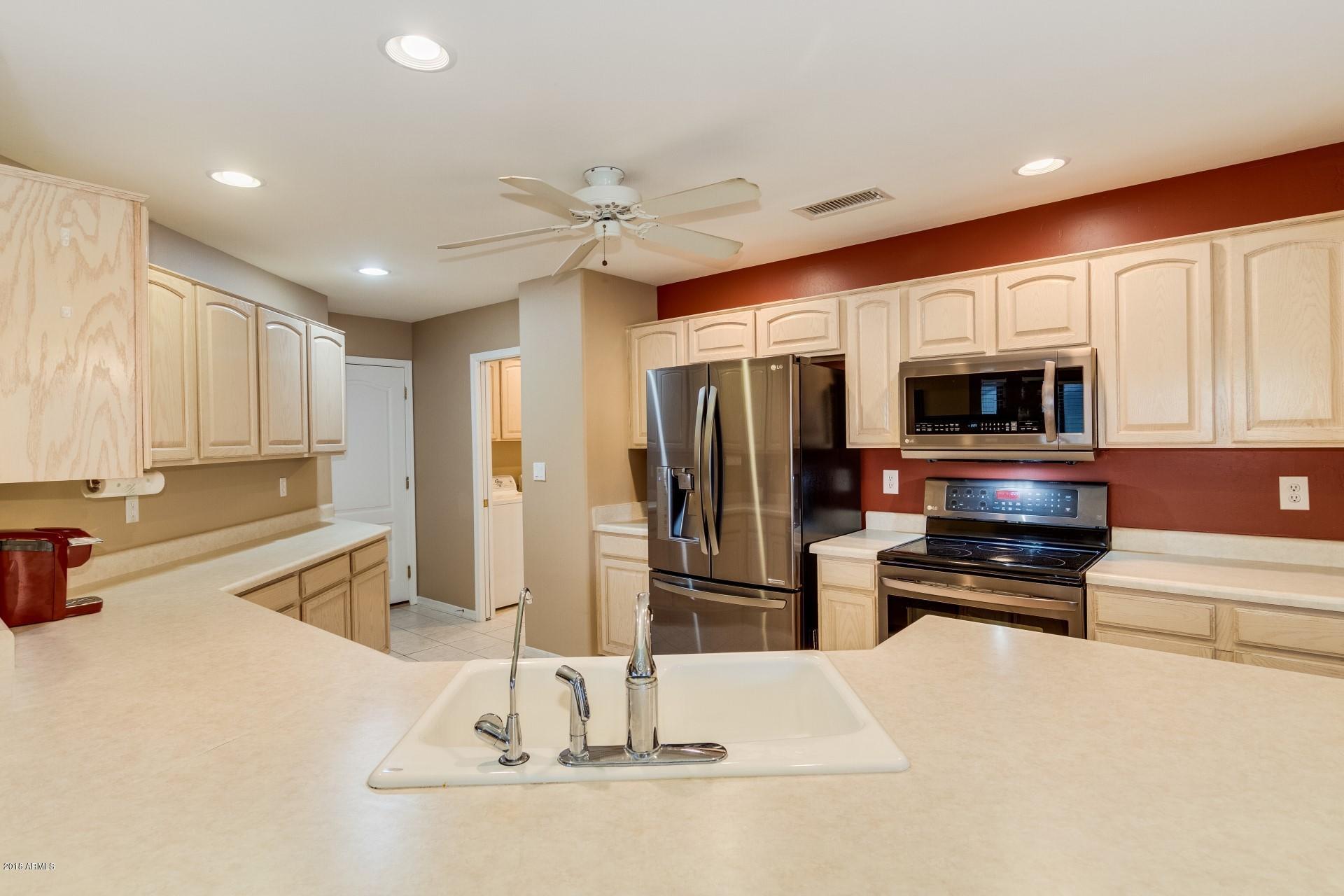 5830 East McKellips Road, Unit 113 Mesa, AZ 85215 - Photo 9 of 21 Kitchen