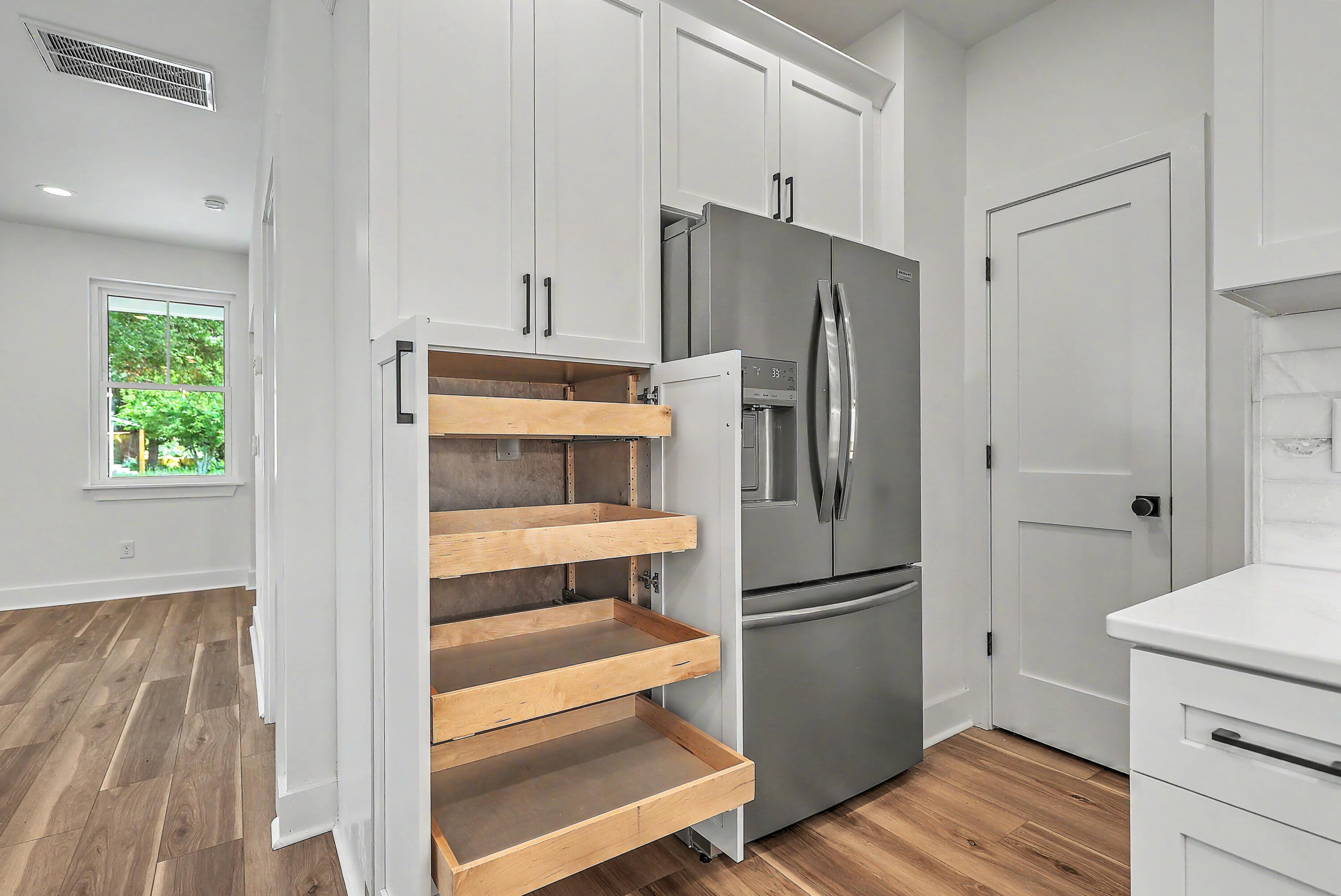 921 Main Street Charleston, SC 29407 - Photo 18 of 45