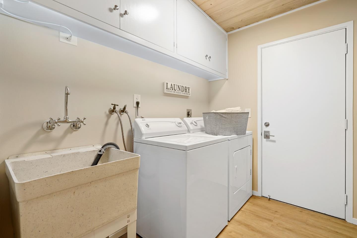 1183 Millbrae Avenue Millbrae, CA 94030 - Photo 40 of 98 a utility room with dryer and washer