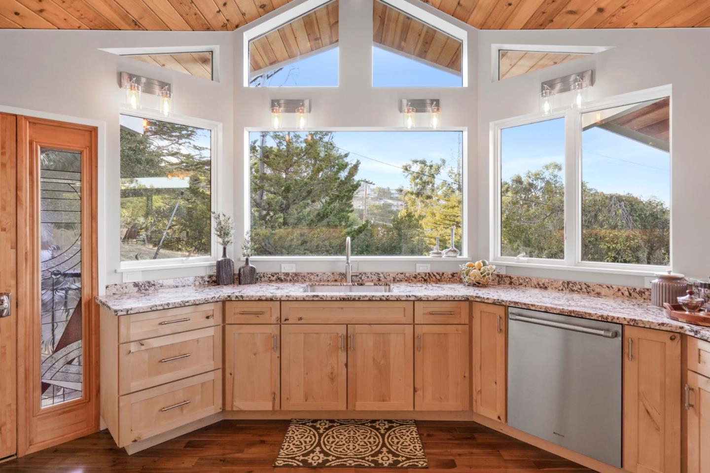 1183 Millbrae Avenue Millbrae, CA 94030 - Photo 53 of 98