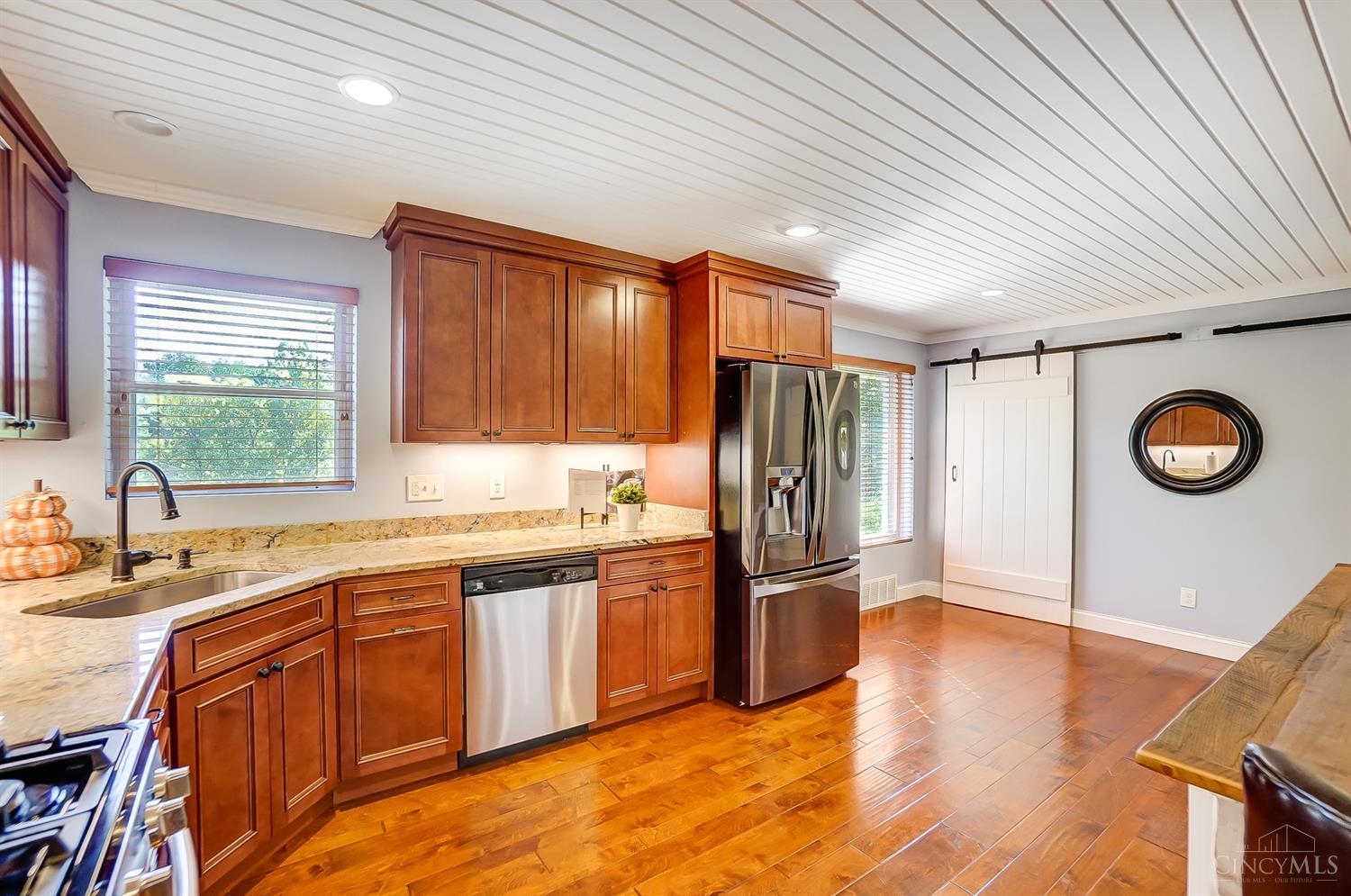 7971 Livingston Road Cincinnati, OH 45247 - Photo 19 of 52