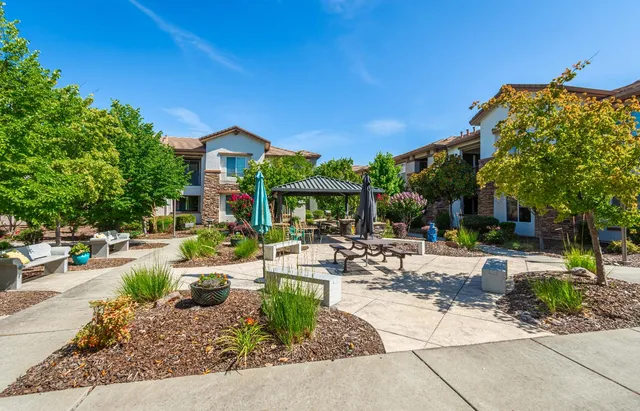 $375,000 | 1530 Topanga Lane, Unit 106, Lincoln, CA 95648