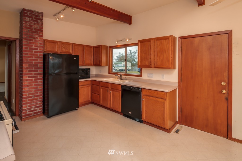 5847 Church Road Ferndale, WA 98248 - Photo 8 of 22