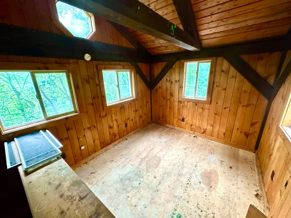 $300,000 | 27 Granite Street, Peterborough, NH 03458