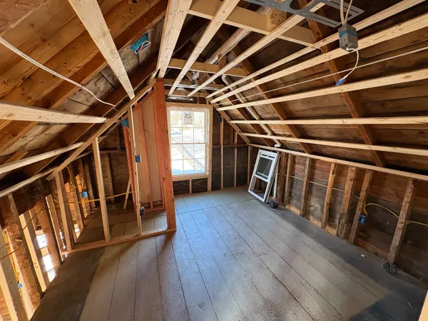 $300,000 | 27 Granite Street, Peterborough, NH 03458
