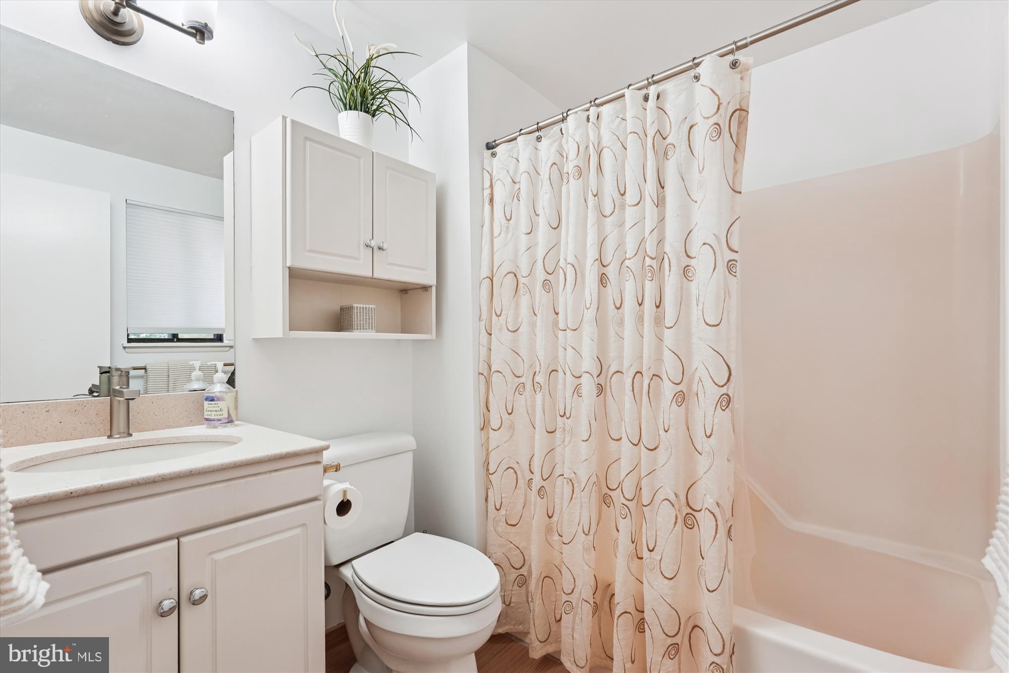 14908 Chestnut Ridge Court North Potomac, MD 20878 - Photo 47 of 68 Primary Bath