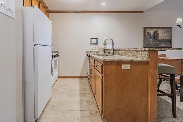 $412,000 | 101 Osthoff Avenue, Unit 454, Elkhart Lake, WI 53020